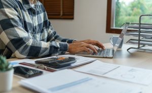 Guide til momsindberetning: Sådan gør du trin-for-trin